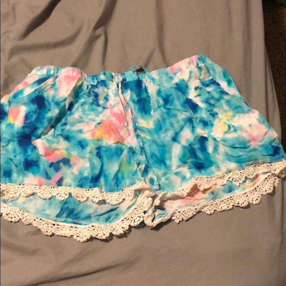 Flowy summer short
